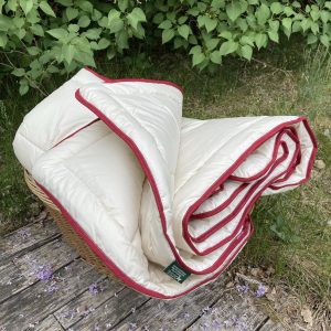 Ganzjahresdecke mit 1.600 g Schurwolle - 135cm Breite