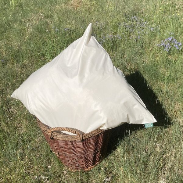 Kissen 80 x 80 cm (Füllung 1.000g Schurwolle)