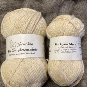 Strickwolle 100g, naturweiß